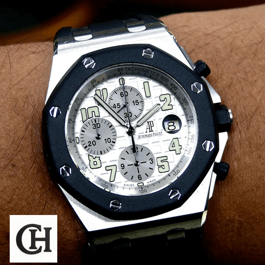 Audemars Piguet Royal Oak Offshore 25940SK.OO.D002CA.02.A Audemars Piguet Royal Oak 25940SK.OO_.D002CA.02 White Dial on the wrist