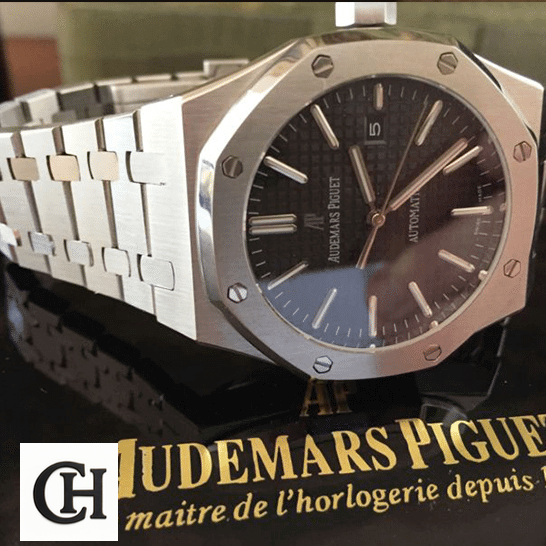 Audemars Piguet Jumboblack Dial on the AP box