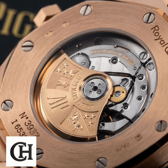 Audemars Piguet 15400 Royal Oak Gold Case close view mechanism