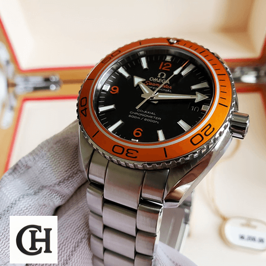 Omega Seamaster Diver Steel 210.30.42.20.06.001 Edition omega seamaster planet ocean 232.30.42.21.01.002 side Omega Turuncu Bezel Siyah Kadran Replika çelik bilezik kutuda