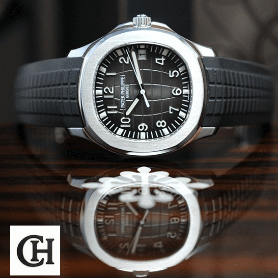 Patek Philippe Aquanaut 5167A-001 Detailed patek aquanaut 5167A 001 front Patek Philippe Geneve Black Dial Steel Bezel on the patek box