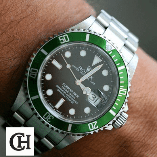 Rolex Submariner 16610LV "Kermit" Precision rolex submariner 16610LV MK2 hand Rolex Submariner Date Kermit Black Dial 16610LV MK2 on his arm