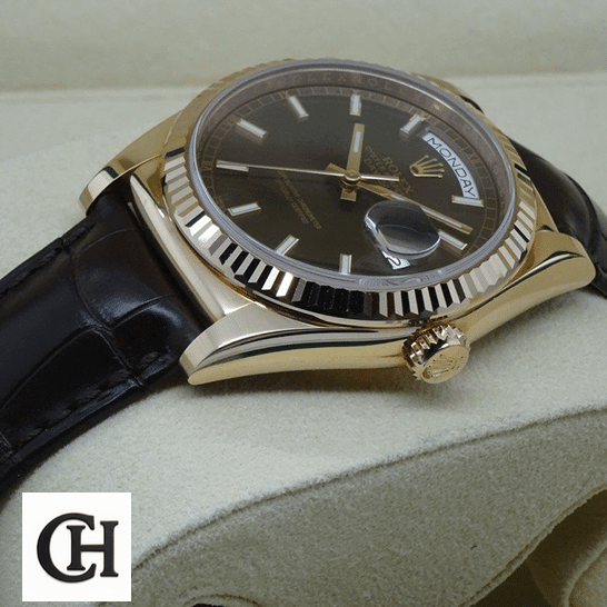 Rolex Day-Date 118139 Gold Case Right Side Crown Pusher