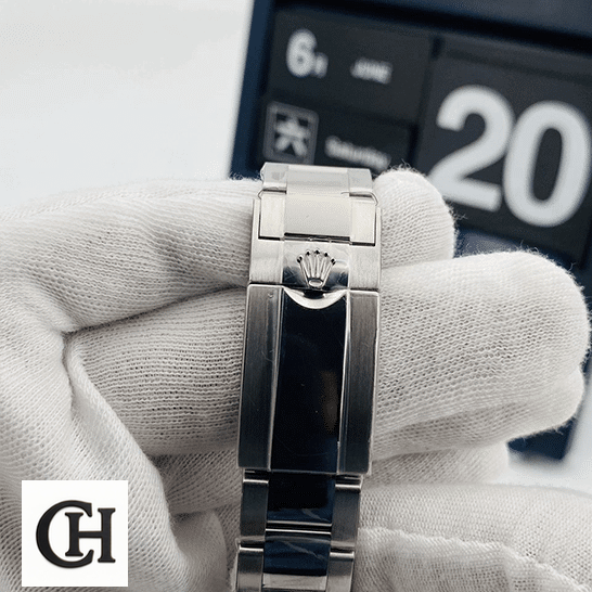 Rolex Yacht-Master 116622 Rhodium Supreme rolex yacht master 116622 0003 clasp Rolex Yacht Master 116622-0003 Stainless Steel clasp on the rolex logo