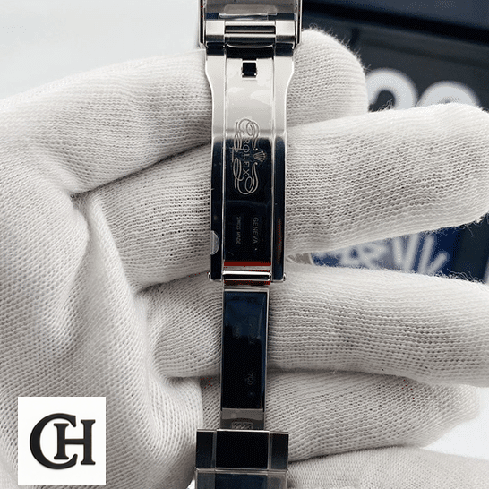 Rolex Yacht-Master 116622 Rhodium Supreme rolex yacht master 116622 0003 clasptype Rolex 116622-0003 Yacht Master opened clasp