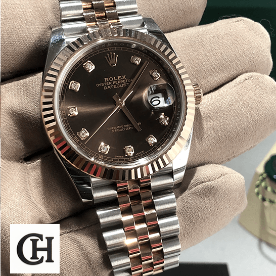 Rolex Datejust 126331-0004 "Chocolate" Precision Rolex Datejust 126331 Rose Gold Chocolate Diamond Dİal on the hand