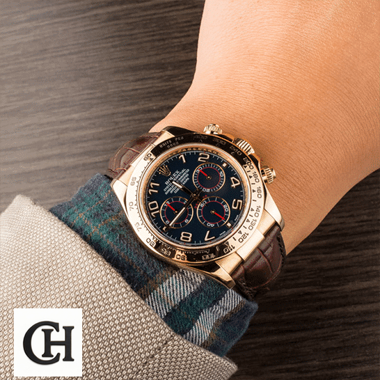 Rolex Cosmograph Daytona 116518 rolex daytona cosmograph 116518 yellow gold blue dial unitedluxurynet 1 Rolex Daytona Yellow Gold Case 116518 on his arm