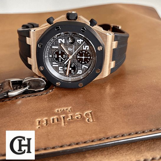 AP Royal Oak Offshore 25940OK.OO.D002CA.01 United Luxury Shop audemars piguet royal oak o ffshore 25940OK.OO.D002CA.01 tiltedleft 1 Audemars Piguet 25940OK.OO_.D002CA.01 Black Bezel side view