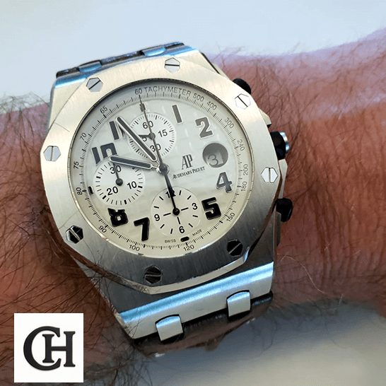 Audemars Piguet Royal Oak Offshore 26170ST.OO.D091CR.01 Audemars Piguet 26170ST.OO_.D091CR.01 Steel Bezel on the man wrist