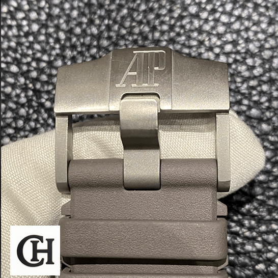 Audemars Piguet Royal Oak Offshore 26568IM.OO.A004CA.01 Audemars Piguet Royal Oak Grey Rubber Bracelet steel clasp on the hand