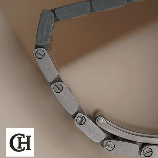 Omega Railmaster 220.10.40.20.06.001 bracelet close view