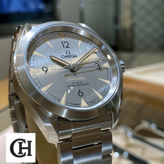 Omega Railmaster 220.10.40.20.06.001 Steel Dial front view