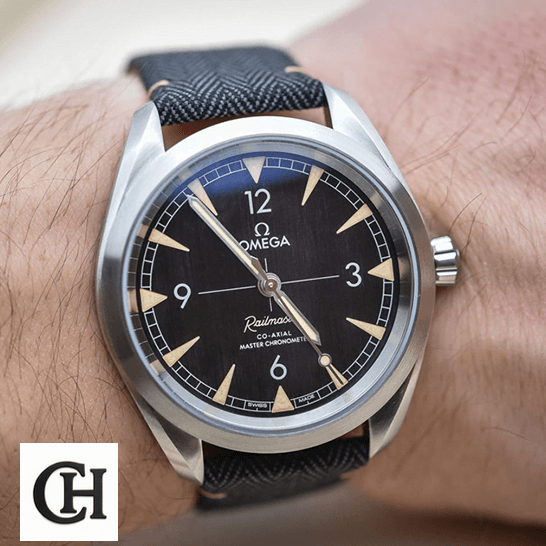 Omega Railmaster Co-Axial Master Chronometer Black Dial 220.12.40.20.01.001 Detailed omega seamaster 220.12.40.20.01 wrist Omega 220.12.40.20.01 Railmaster Black Dial Steel Case on the man wristh
