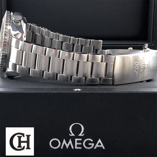 Omega Seamaster Planet Ocean 232.30.42.21.01.004 "James Bond" Authentic omega seamaster planet ocean 232.30.42.21.01.004 bracelet Omega Seamaster Planet Ocean 232.30.42.21.01.004 steel bracelet