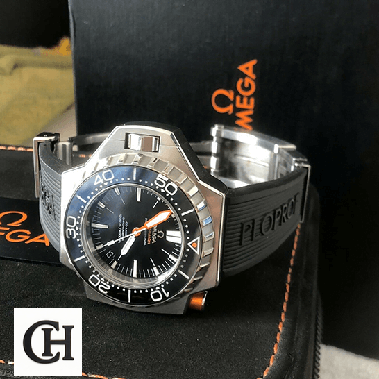 Omega Seamaster Black Dial Black Rubber Bracelet on the box