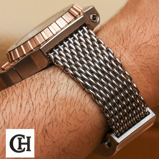 Omega Seamaster Ploprof Titanium 227.90.55.21.99.001 omega seamaster ploprof 227.90.55.21.99.001 bracelet Omega Seamaster Steel Bracelet on the wrist