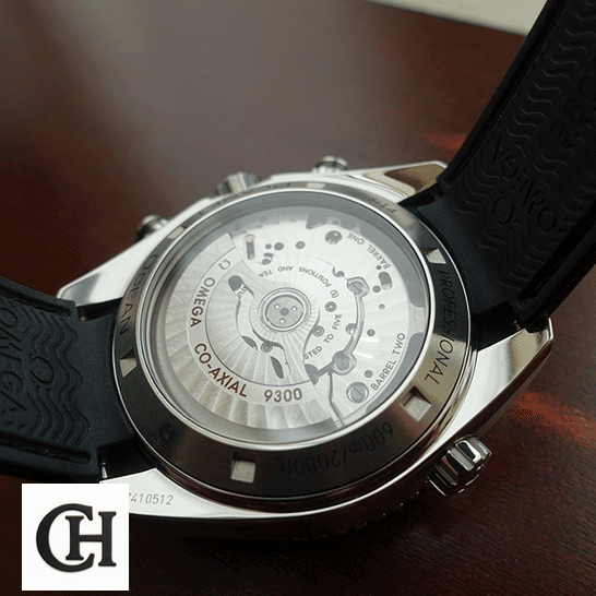 Omega Seamaster Planet Ocean Co-Axial Chronograph 232.32.46.51.01.003 Top omega seamasterplanetocean 232.32.46.51.01.003 case Omega Stainless Steel Case Black Rubber Bracelet mechanism view
