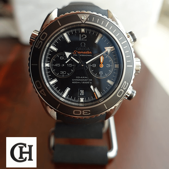 Omega Seamaster Planet Ocean Co-Axial Chronograph 232.32.46.51.01.003 Top omega seamasterplanetocean 232.32.46.51.01.003 front Omega Seamaster Professıonal Black Bezel front view