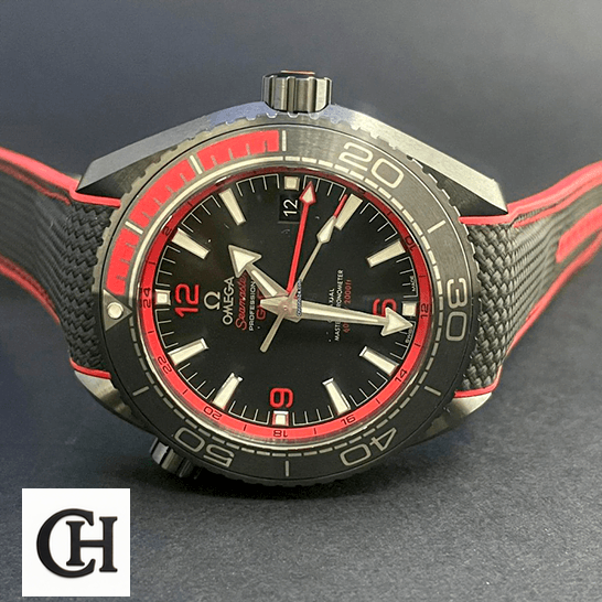Omega Seamaster Planet Ocean Co-Axial Master Chronometer 215.92.46.22.01.003 Omega Seamaster Black Dial Red Bezel side view