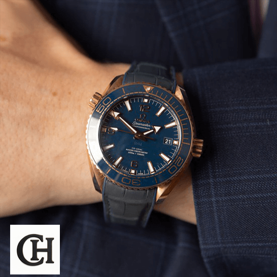Omega Seamaster Planet Ocean Steel 215.63.44.21.03.001 Premium omega seamaster planet ocean steel 215.63.44.21.03 Omega Seamaster 215.63.44.21.03 Planet Ocean Blue Dial on the man wrist
