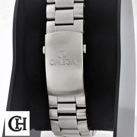Omega Seamaster Planet Ocean 232.30.46.51.01.003 Ultimate omega seamaster planet ocean steel 232.30.46.51.01.003 black dial man Omega Seamaster Stainless Steel Bracelet on the black stand