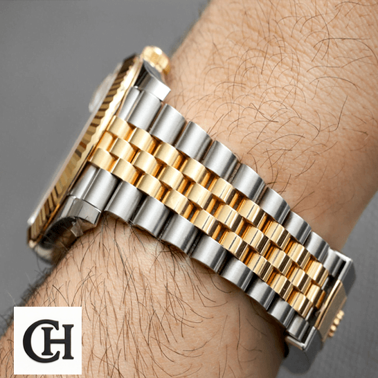 Rolex Datejust 126333 Mother Of Pearl Diamond Dial Ultra Fine Rolex Datejust 126333 Yellow Gold Jubilee on the wrist