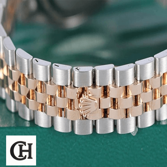 Rolex Lady-Datejust 279161 Chocolate Roman Dial Mirror Rolex 279161 Steel Gold Jubilee Bracelet on the green box