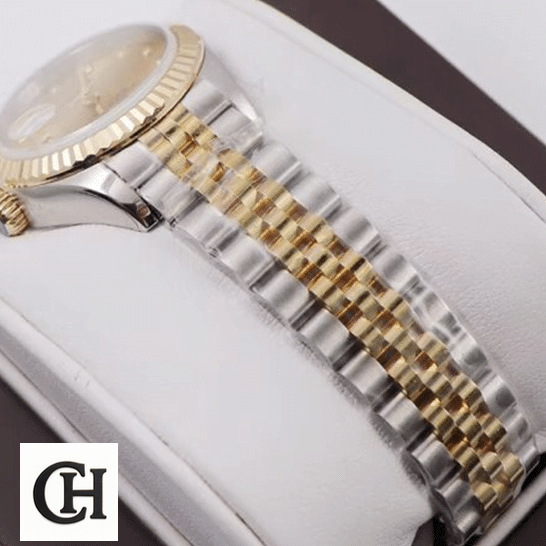 Rolex Datejust 279171 Stainless Steel Jubilee Bracelet on the box