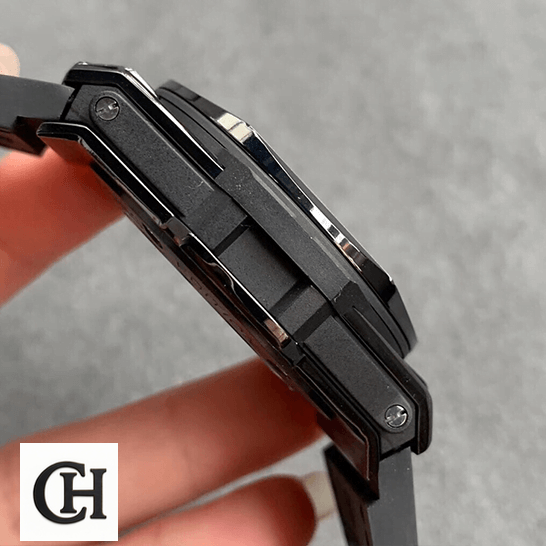 Hublot Big Bang "All Black" Ceramic 415.CX.1114.VR.MXM17 Next Level hublot big bang sang bleu all black right dial HUblot Big Bang Sang All Black Case side view on the hand