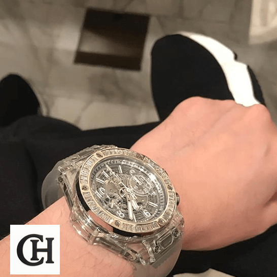 Hublot Big Bang Unico Sapphire Diamond 411.JX.4802.RT.1904 hublot big bang unico sapphire baguettes 411 JX 4802 RT 1904 ha Hublot Big Bang Unico Sapphire Baguettes 411_JX_4802_RT_1904 on the wrist