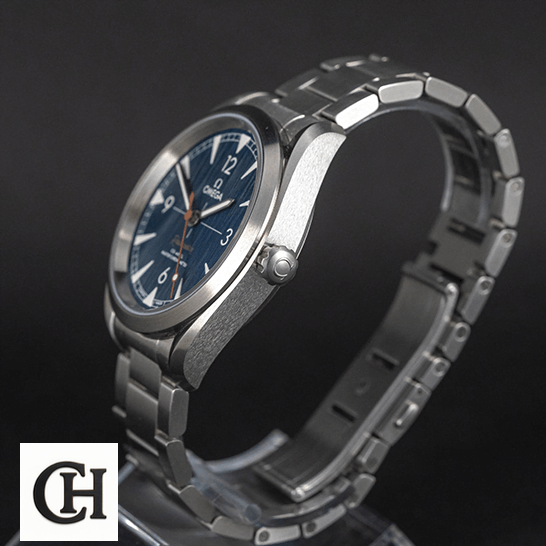 Omega Seamaster 220.10.40.20.03.001 Stainless Steel side view crown