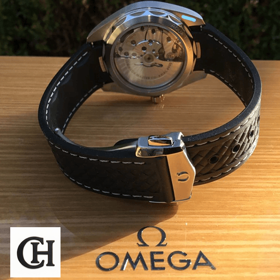 Omega Seamaster Aqua Terra 220.22.41.21.02.001 Supreme omega seamaster 220.22.41.21.02.001 clasp Omega Black Rubber Bracelet Steel Clasp on the omega box