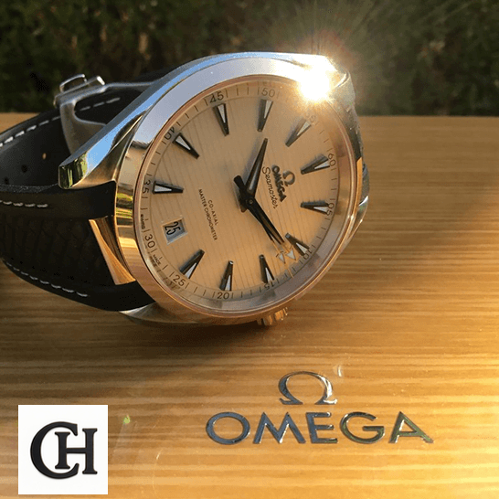 Omega Seamaster Aqua Terra 220.22.41.21.02.001 Supreme omega seamaster 220.22.41.21.02.001 tiltedright Omega Seamaster 220.22.41.21.02.001 White Dial on the omega stand