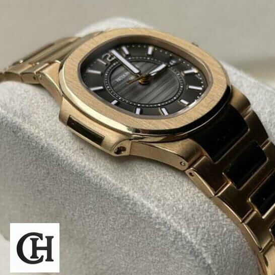 Patek Philippe Nautilus 7011/1R "Rose Gold" Exact Duplicate Quality patek 7011 1r 010 2 Patek Philippe Black Dial Gold Bezel in the box