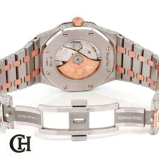 AP Royal Oak Iced Out Two-Tone 15400SR.OO.1220SR.01 Master audemars piguet selfwinding back Two tone ap diamond 15400SR.OO.1220SR.01 clasp and case view