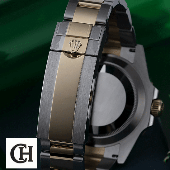 Rolex Submariner Date 16613 "Bluesy" Edition Rolex Submariner Date Two Tone Fold Clasp on the Rolex Logo 16613