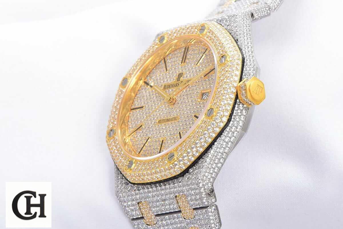 Audemars Piguet Royal Oak "Iced Out Yellow Gold" 15400SR.OO.1220SR.01 Premium Duplicate Royal Oak 41mm 15400 Iced Out SteelYellow Gold in Stick Markers 6 Royal Oak 41mm 15400 Iced Out Steel Yellow Gold white background