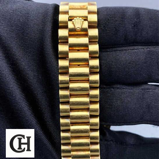 Rolex Datejust "Ivory Dial" 228239 High-End qaz Rolex Day-Date 40 228239 on the Rolex logo Gold Oyster Bracelet