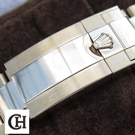 Rolex Daytona Cosmograph 116519 Oyster Fold Clasp on the Rolex Logo