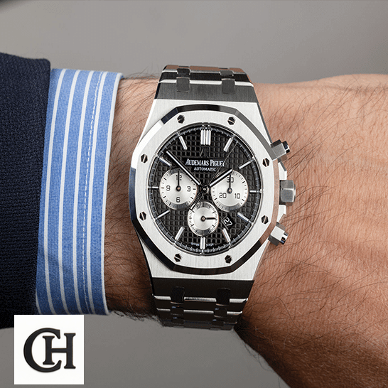 Audemars Piguet Royal Oak Chronograph 26331ST Audemars Piguet 26331ST.OO_.1220ST Black Dial on the man wrist