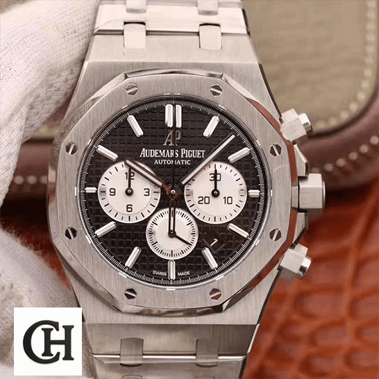 Audemars Piguet Royal Oak Chronograph 26331ST Audemars Piguet Royak Oak Black Dial stainless steel on the hand
