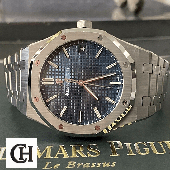 Audemars Piguet Royal Oak 15500ST Audemars Piguet Royal Oak Blue Dial Steel Bezel on the box side view