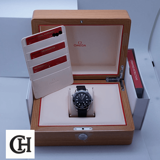 Omega Seamaster Diver 210.32.42.20.01.001 Omega Seamaster Diver 300m Black Dial in the box