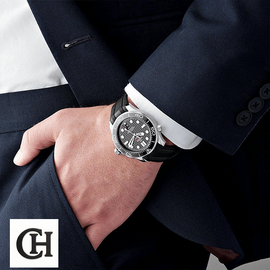 Omega Seamaster Diver 210.32.42.20.01.001 Omgea Seamaster 300m Diver Black Bracelet & Dial on the wrist