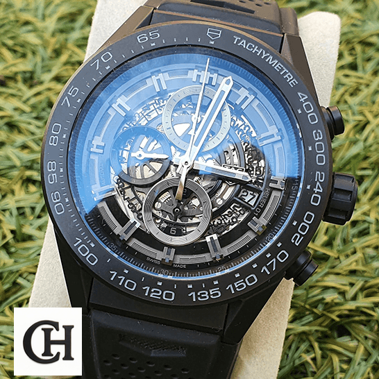 TAG Heuer Carrera 01 CAR2A91.FT6071 Tag Heuer Caliber Heuer 01 tachymetre Black Dial grass background