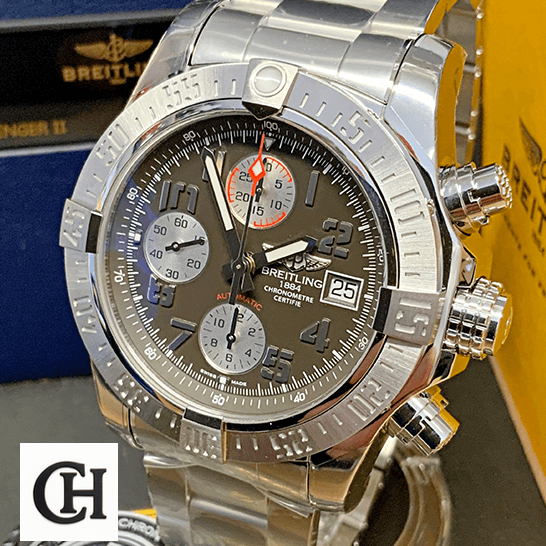 Breitling Avenger A13381 Automatic breitling avenger A1338111F564170A tiltedright Breitling Avenger A13381 Automatic breitling avenger A1338111F564170A tiltedright
