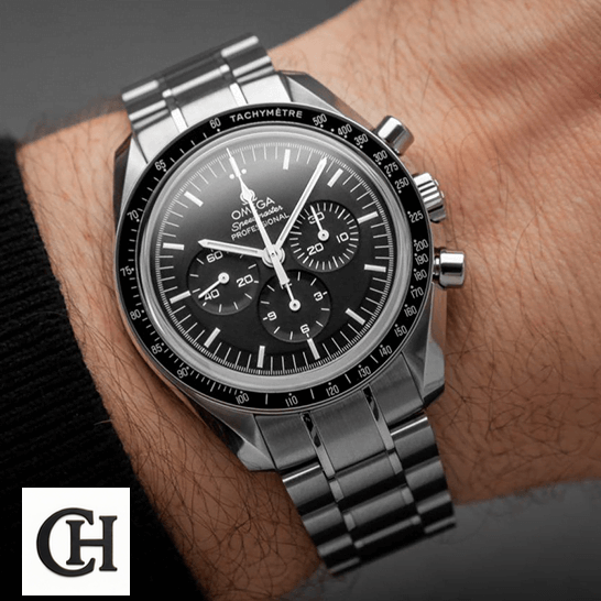 Omega Speedmaster Professional 311.99.42.30.04.001 "Black Dial" Ultra Omega Speedmaster Professional Black Dial on the wrist