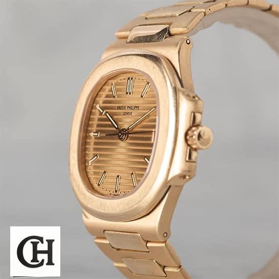 Patek Philippe Nautilus 3700 "Vintage" Handcrafted Patek Philippe Nautillus Vintage Gold Yellow Gold Case