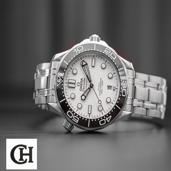 Omega Seamaster Diver 210.30.42.20.03.001 Perfect omega seamaster diver steel 210.30.42.20.04.001 white dial Omega 210.30.42.20.04.001 Seamaster Diver Steel White Dial black bezel