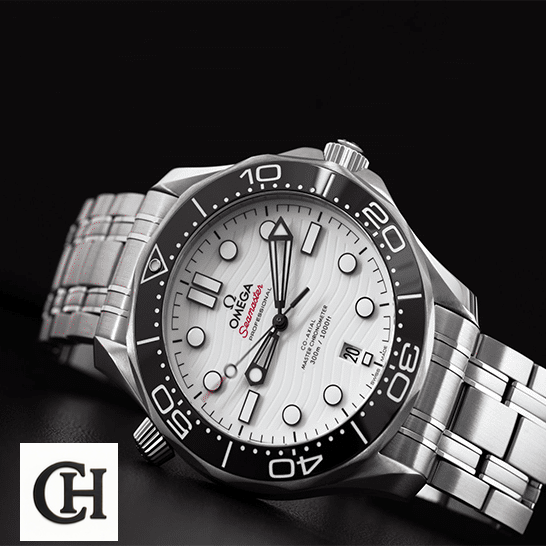 Omega Seamaster Diver 210.30.42.20.03.001 Perfect omega seamaster diver steel 210.30.42.20.04.001 white Omega 210.30.42.20.04.001 Seamaster White Dİal Black Bezel black background